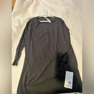 Lululemon back in action, long sleeve dress, black